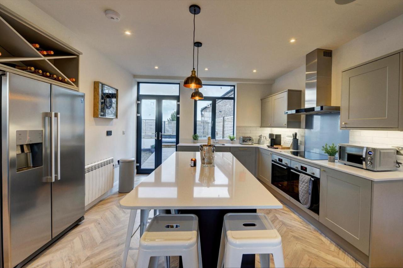 The Penthouse - Allocated Parking With City Views Ripon Esterno foto
