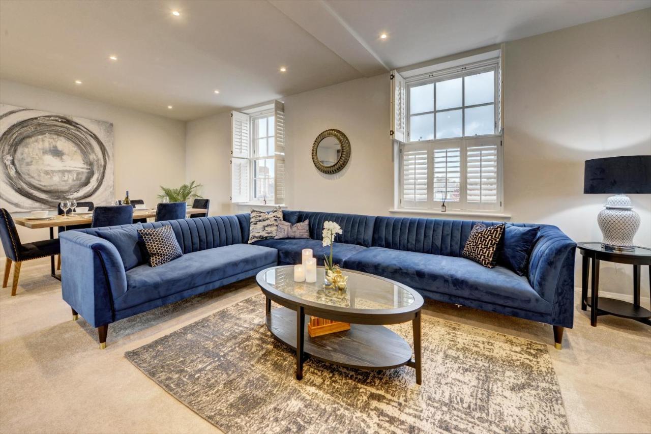 The Penthouse - Allocated Parking With City Views Ripon Esterno foto