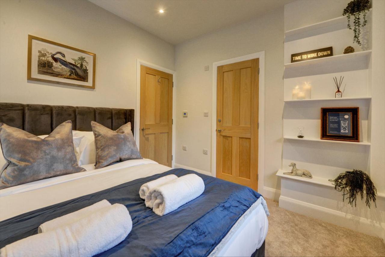 The Penthouse - Allocated Parking With City Views Ripon Esterno foto