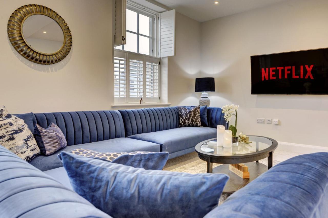 The Penthouse - Allocated Parking With City Views Ripon Esterno foto
